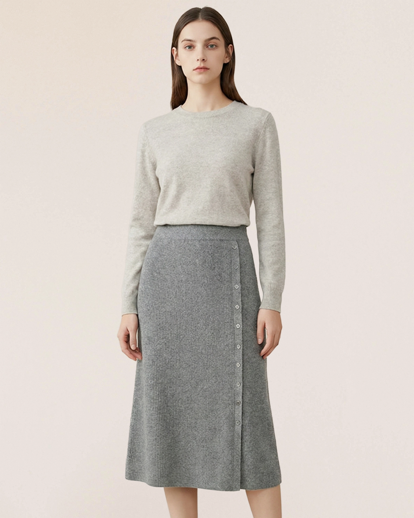 VIONIS-XY-lookbook-model-wearing-100-percent-inner-mongolian-cashmere-heather grey-skirt-front