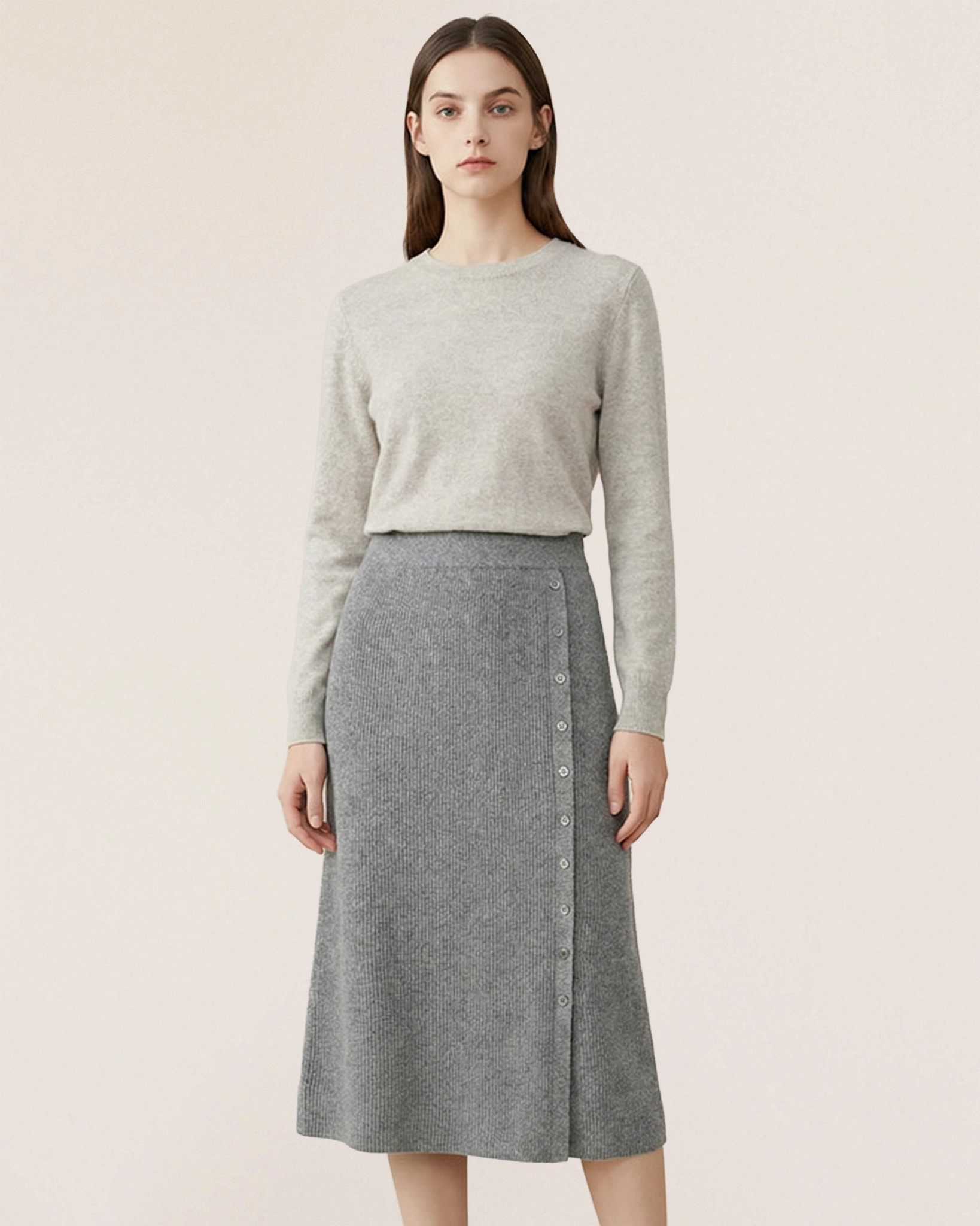 VIONIS-XY-lookbook-model-wearing-100-percent-inner-mongolian-cashmere-heather grey-skirt-front