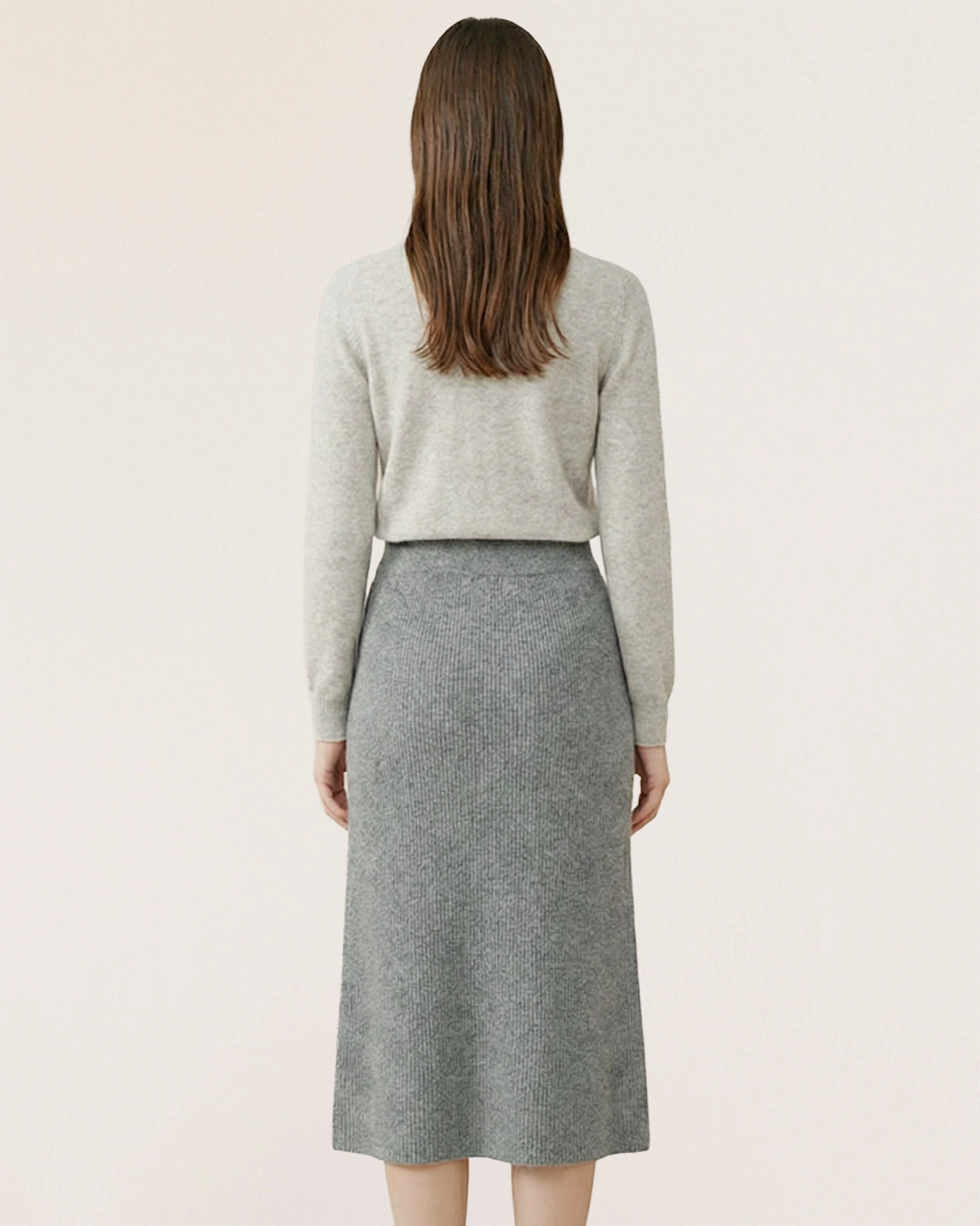 VIONIS-XY-lookbook-model-wearing-100-percent-inner-mongolian-cashmere-heather grey-skirt-back-view