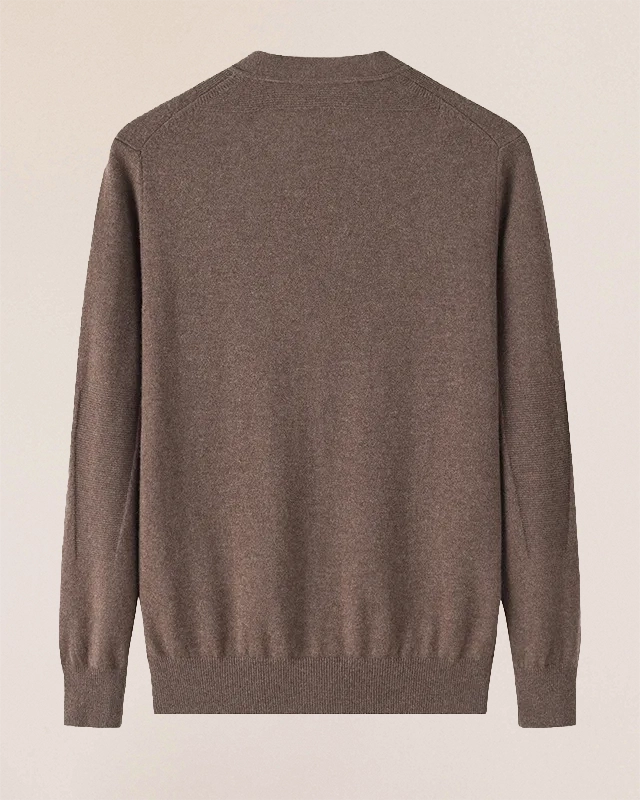 Detail of VIONIS·XY camel cardigan collar and placket
