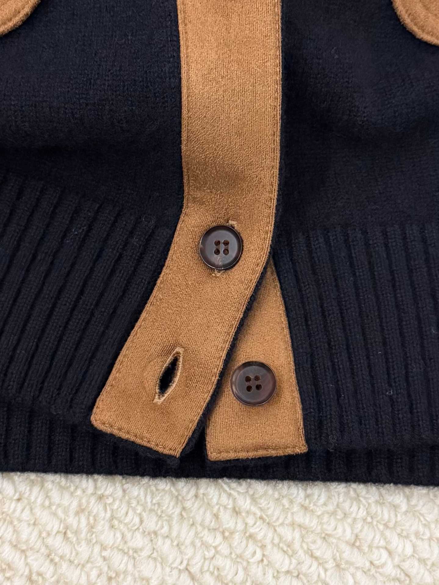 VIONIS·XY women’s 100% Merino Wool knit cardigan, clean back silhouette with premium wool texture