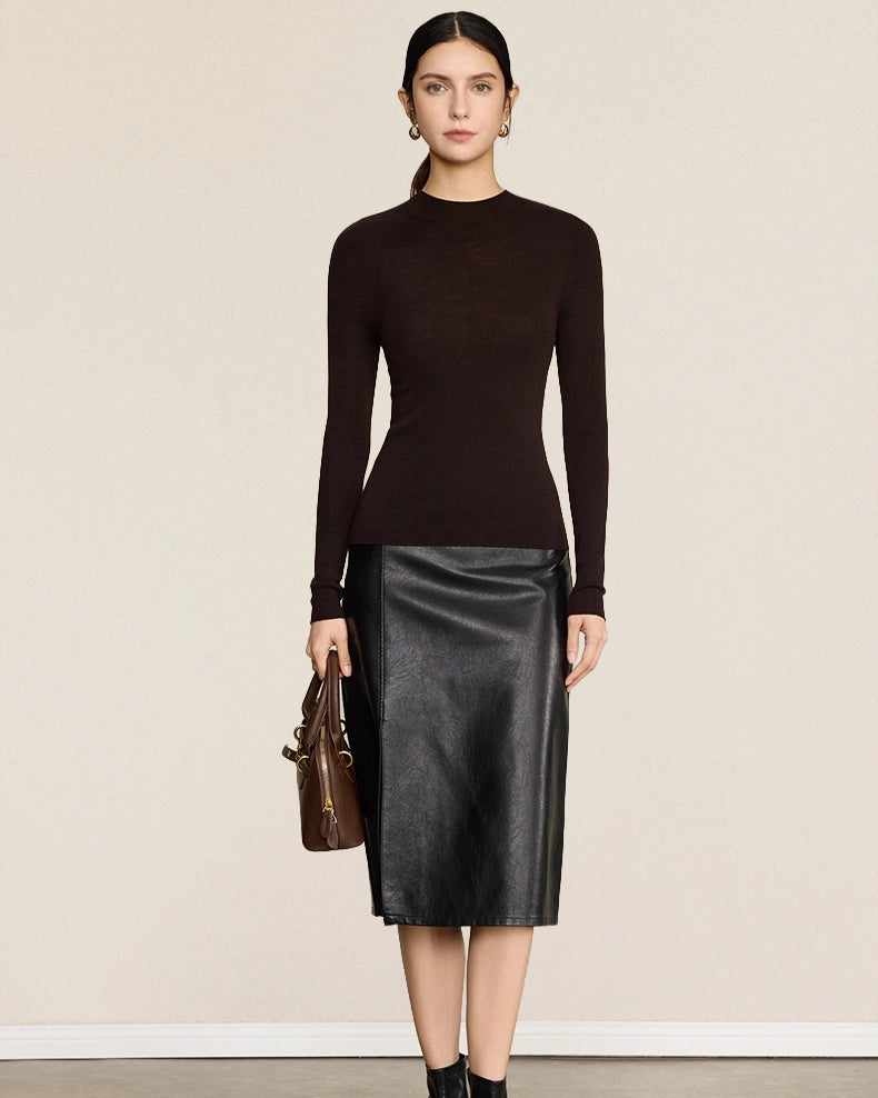 VIONIS·XY side view of camel seamless merino top, ribbed stretch texture in 16μm merino wool