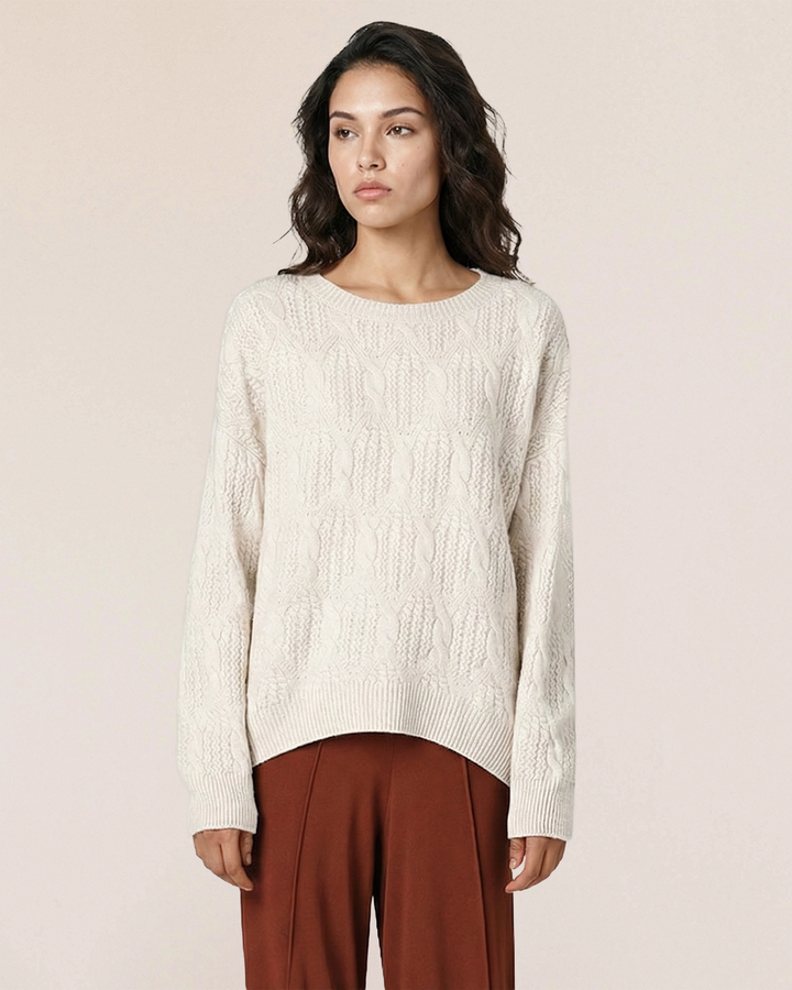 VIONIS·XY 500g cable knit cashmere sweater in ivory white, front view showcasing relaxed silhouette and dense cable texture soft Ivory