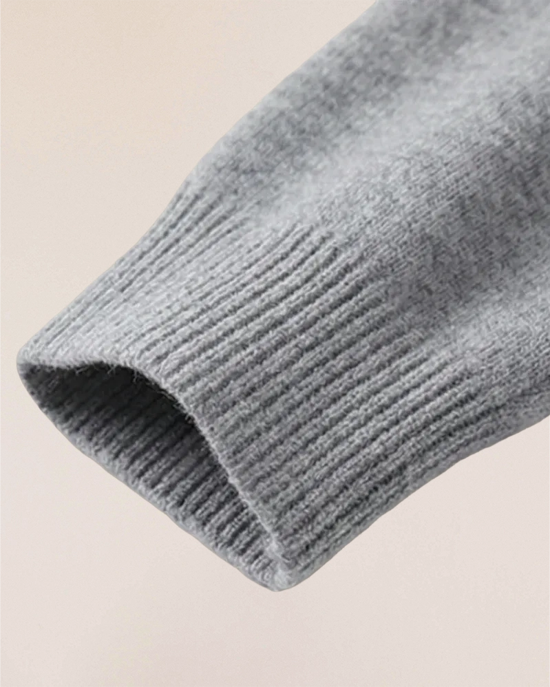 Ribbed cuff detail of VIONIS·XY 280g 100% Inner Mongolia Cashmere sweater in Charcoal Grey