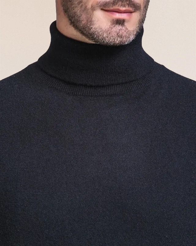 Close-up of VIONIS·XY 100% Inner Mongolia Cashmere high-neck collar in Black