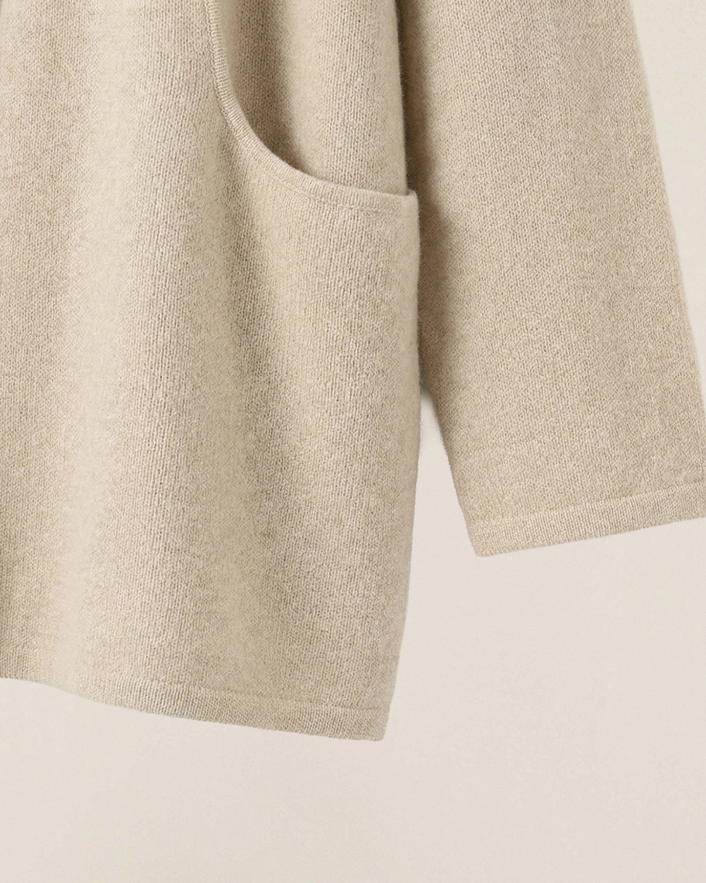 VIONIS·XY Patch Pocket Detail 650g 100% Cashmere Cardigan Ecru