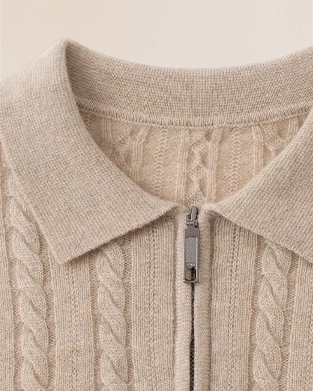 Close-up of VIONIS·XY 330g 100% Inner Mongolian Cashmere quarter-zip collar in Beige with premium metal zipper