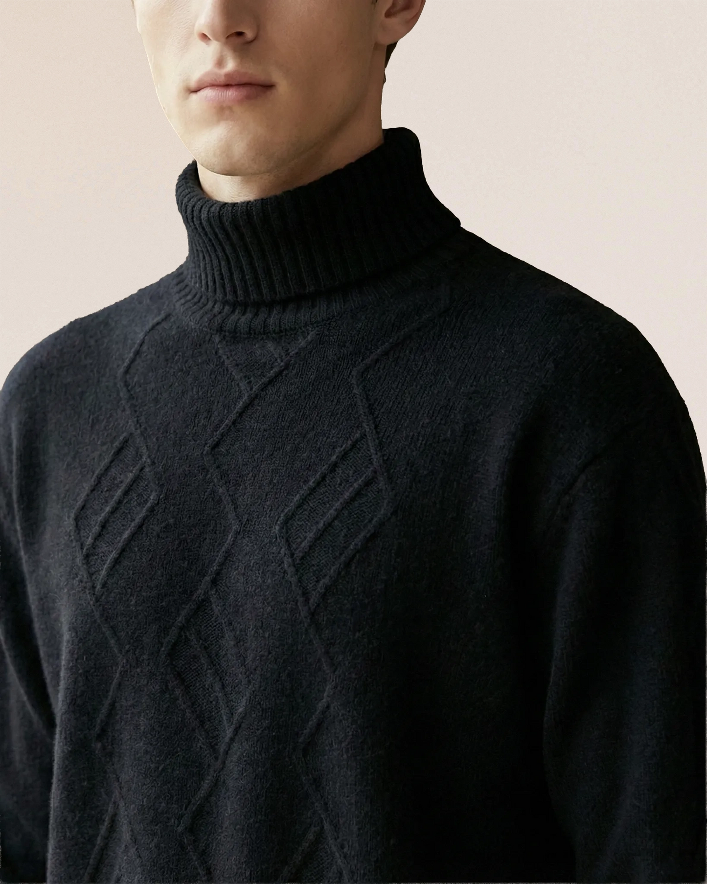 Detail of VIONIS·XY black high-neck collar, ribbed turtleneck for maximum insulation