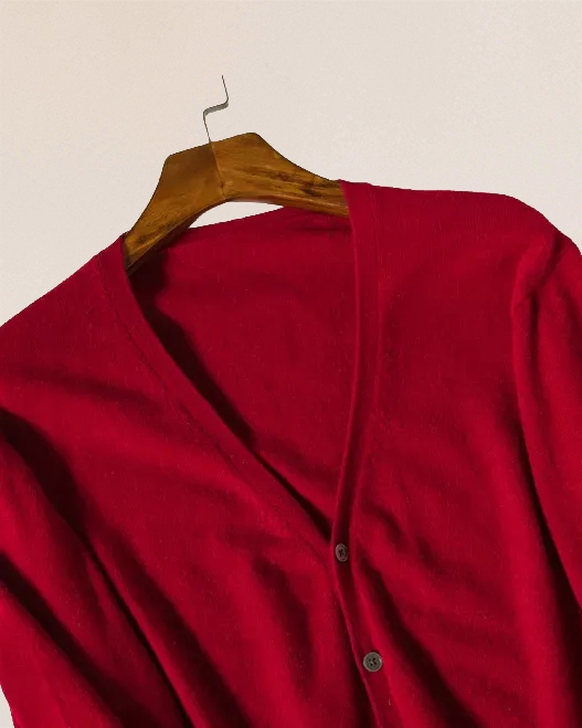 VIONIS·XY bordeaux cashmere cardigan flat lay, color richness shown clearly